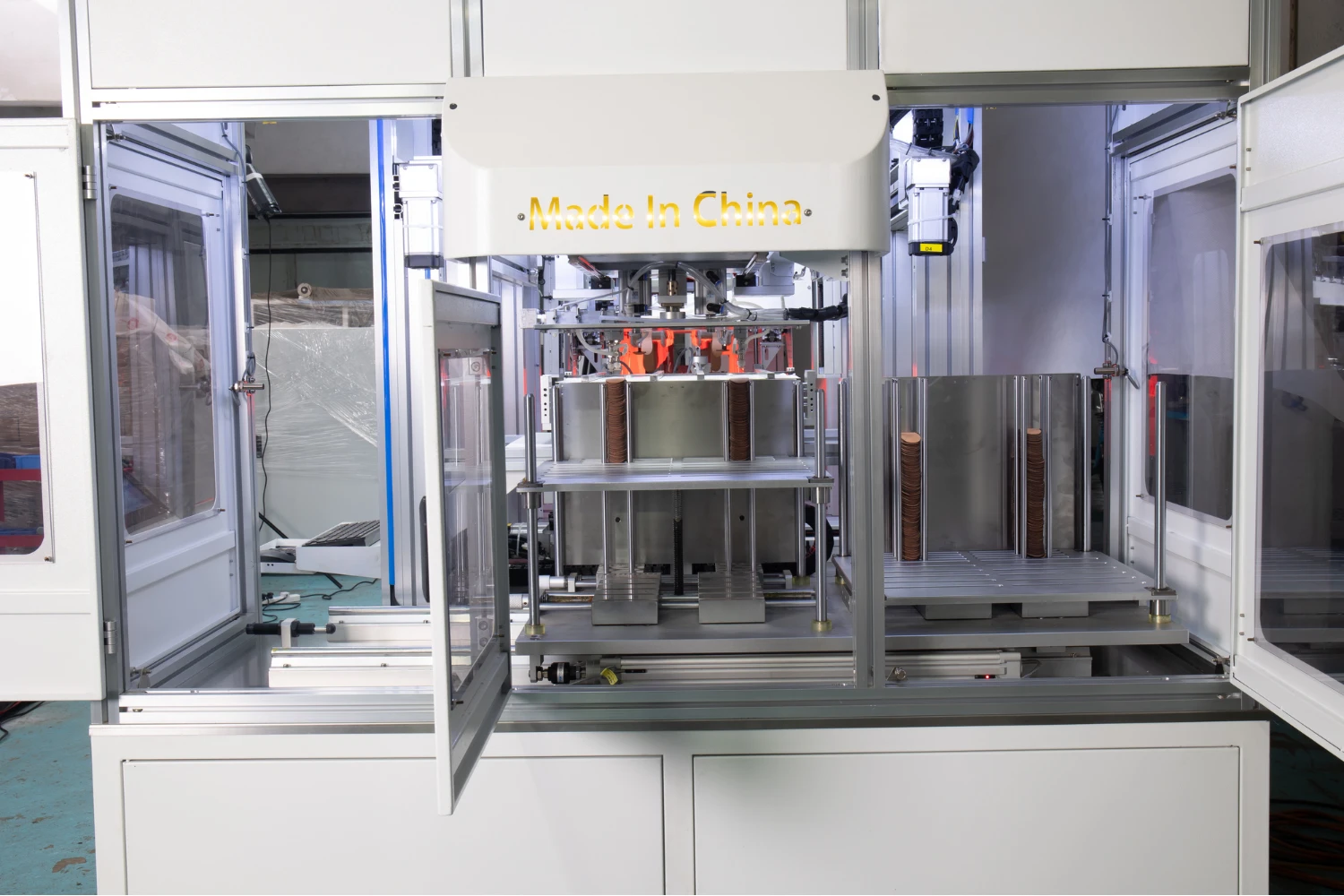 Dual-Zone Material Loading System